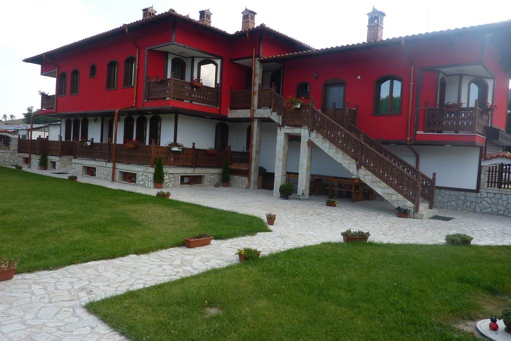 Guest House H Dzhogolanov 코프리브시티차 외부 사진