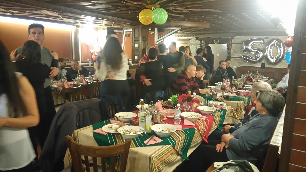 Guest House H Dzhogolanov 코프리브시티차 외부 사진