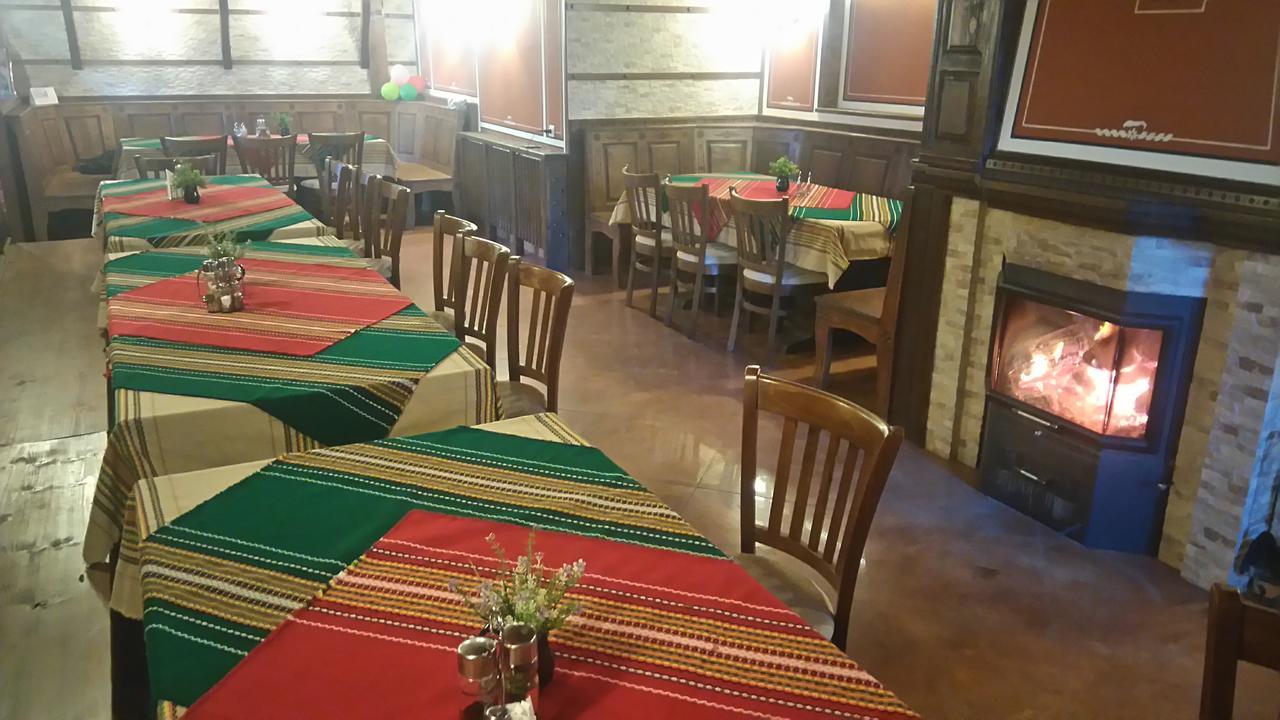 Guest House H Dzhogolanov 코프리브시티차 외부 사진